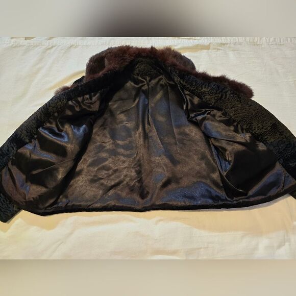 Womens fur coat with mink collar size medium - Picture 4 of 8